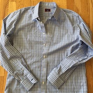Men’s Untuckit Shirt Size Large. EUC